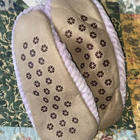 Mixit Cozy Womens 1 Pair Slipper Socks SZ L/XL
NWT - Picture 6 of 7